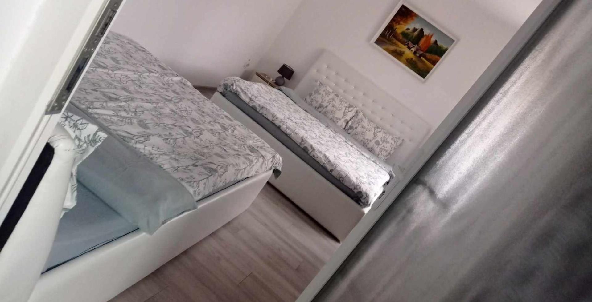 Casa Rool Hotel Turda Bilik gambar