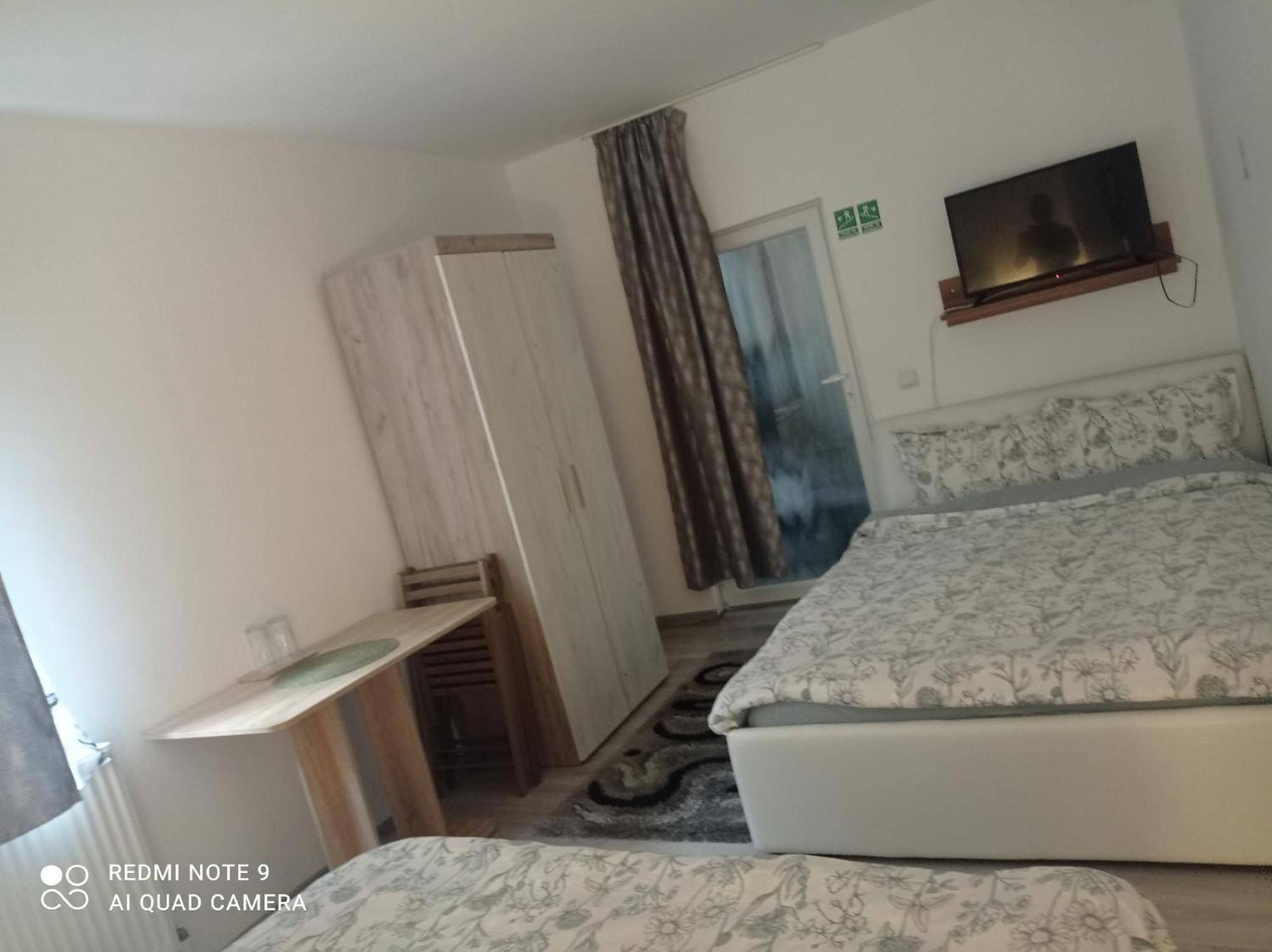 Casa Rool Hotel Turda Bilik gambar